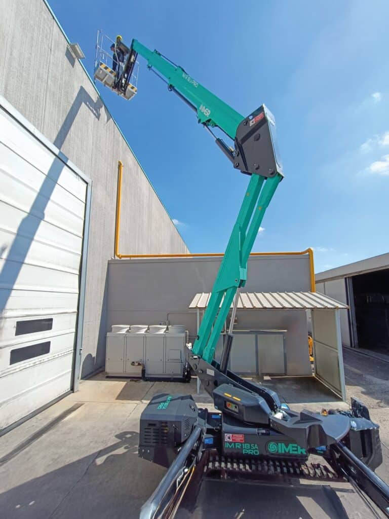 IM R 57 / 18 SA Pro set up beside an industrial building